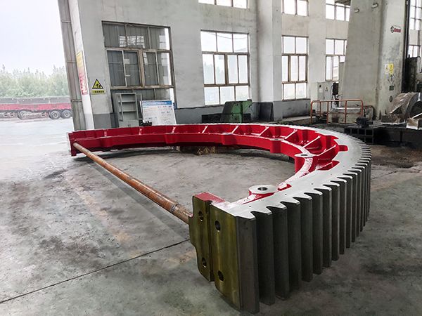 鑄鋼件加工廠家講解為何大型鑄鋼件有這個(gè)或哪個(gè)缺陷的原因？